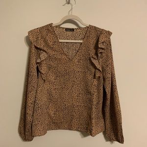 BOUTIQUE RUFFLE SLEEVE BLOUSE